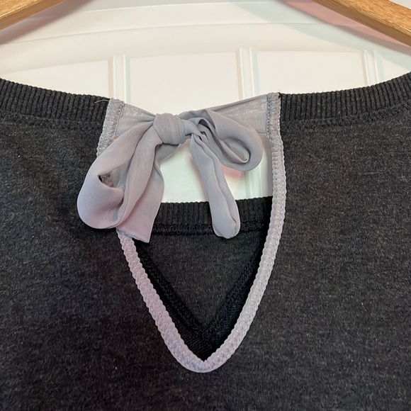 Aerie Pullover Sweater with ribbon tie at neck Small - Picture 5 of 7